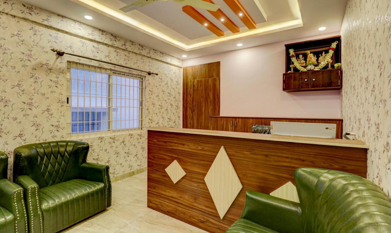 העיר בנגלור Treebo Three Street Inn מראה חיצוני תמונה